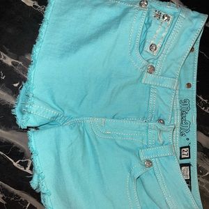 Juniors/Women’s Miss Me shorts size 27